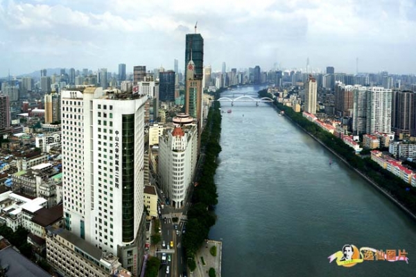 我司順（shùn）利完工中山大學孫逸仙紀念（niàn）醫院（中山大學附屬第二醫院）層流手術室淨化空調過濾網更換安（ān）裝項目